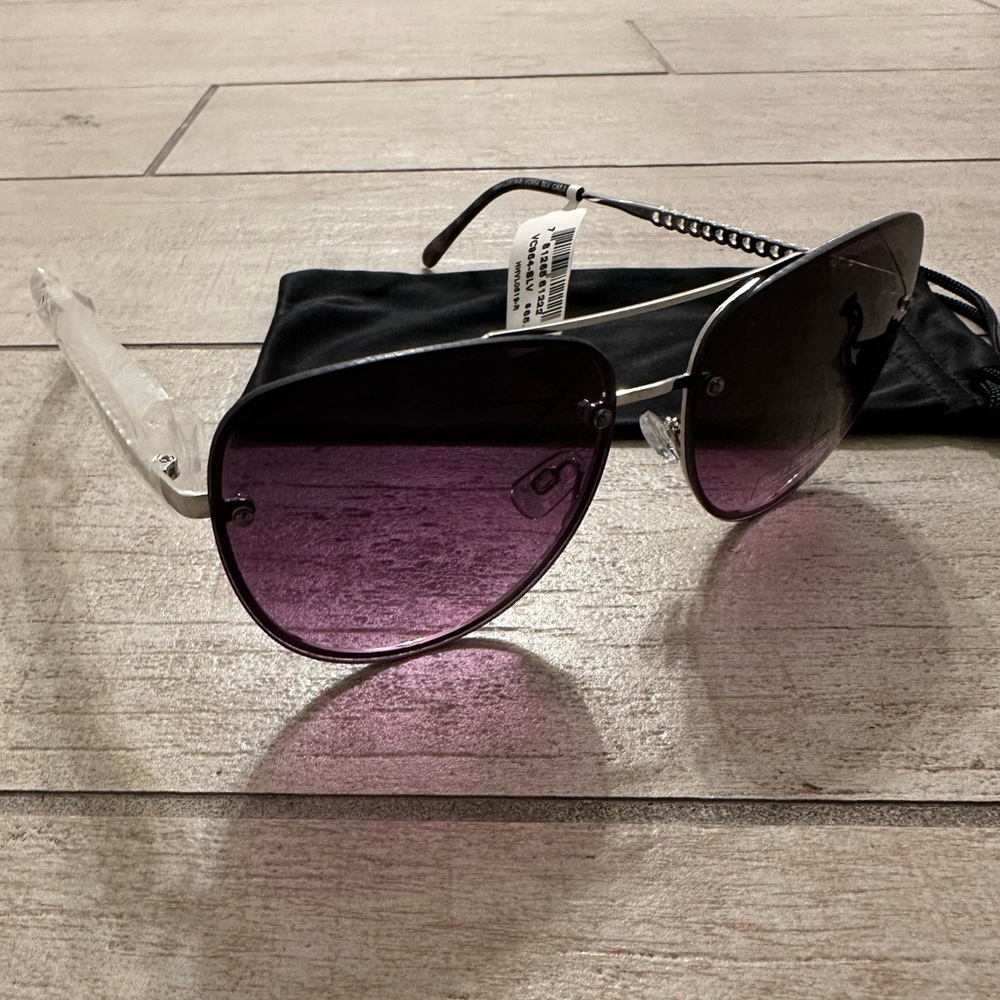 NEW! VINCE CAMUTO Metal Pilot Aviator Sunglasses